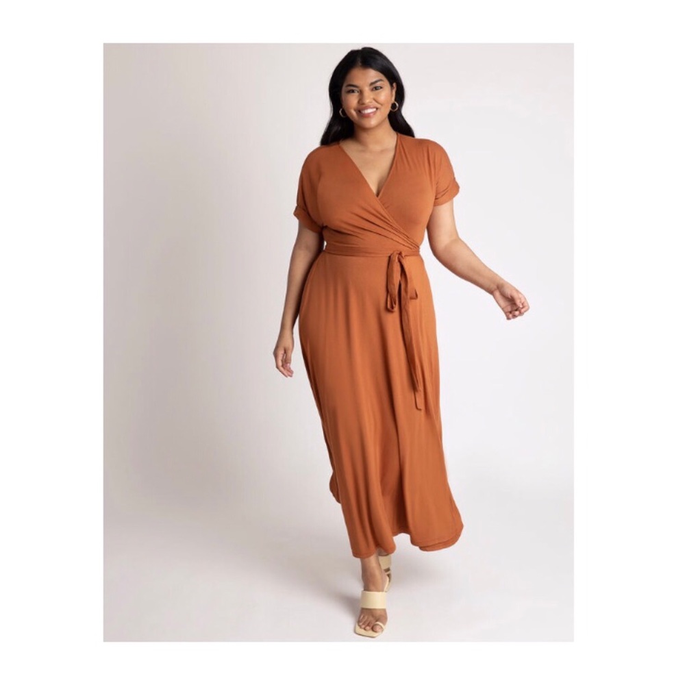 ELOQUII maxi wrap dress - plus-sized